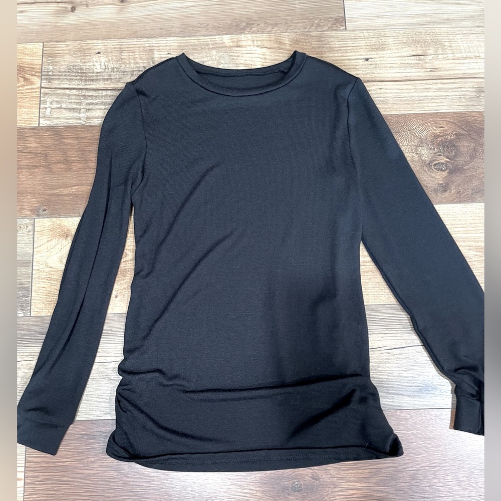 Maternity// Knit Long Sleeve Black Top